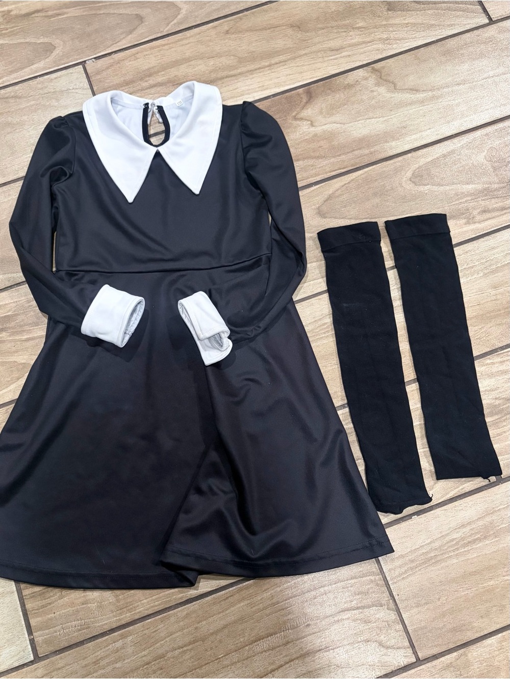 WEDNESDAY Halloween Costume for girls size 5/6 -Good condition , Dress& Socks